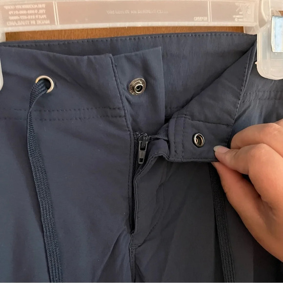 Columbia Navy Blue Hiking Pants Size 10 - Picture 5 of 5